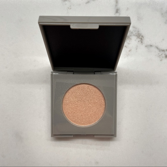 COMPLEX CULTURE Good Lighting Luxe Highlighter - shade: Afterglow - Picture 5 of 8